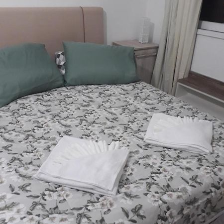 Apartamentos Por Diaria Av Domingos De Almeida Pelotas Eksteriør bilde