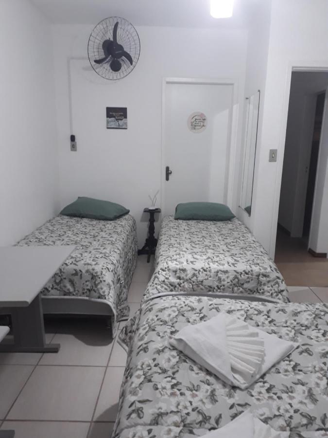 Apartamentos Por Diaria Av Domingos De Almeida Pelotas Eksteriør bilde